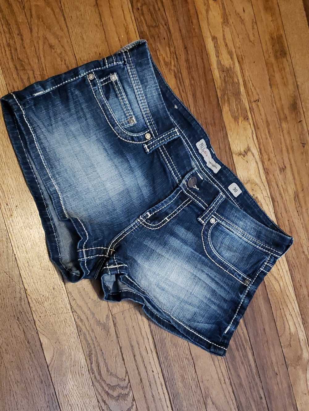 BKE By Buckle  Women's Blue Faded Denim Shorts with Contrast Stitching